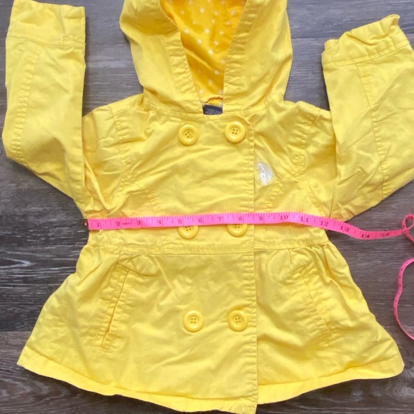 US Polo Assn Yellow Jacket with Hood Polka Dots Inside Children’s Size 5 - Picture 6 of 12